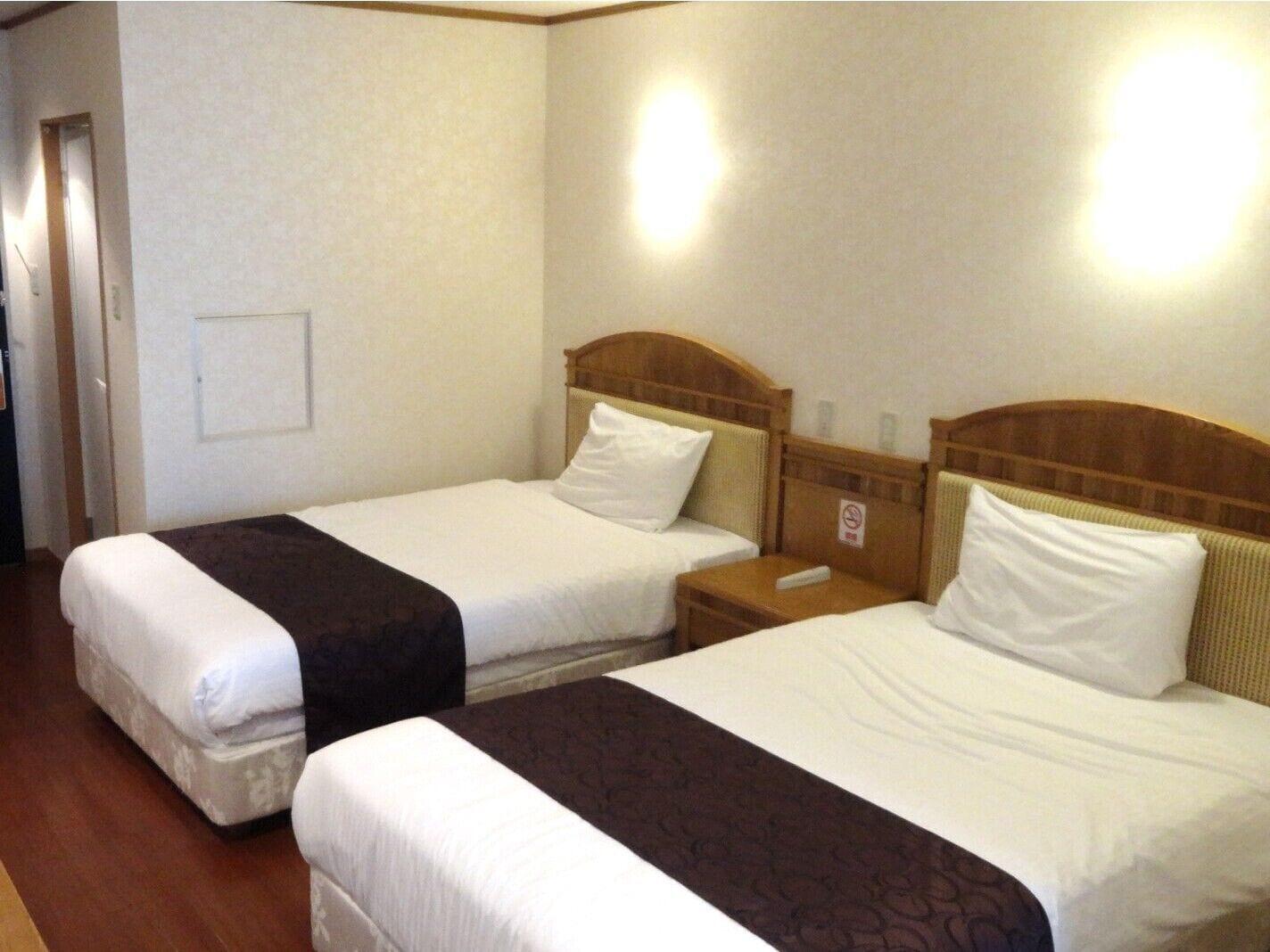 Hotel Castlevillage Miyakojima Esterno foto