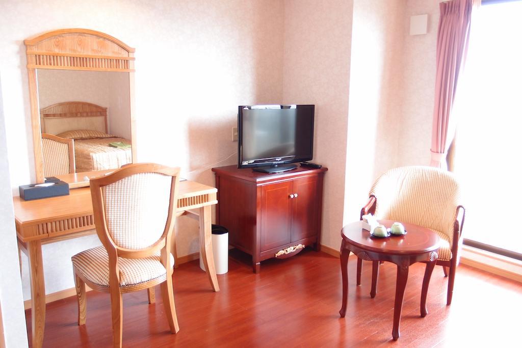 Hotel Castlevillage Miyakojima Esterno foto